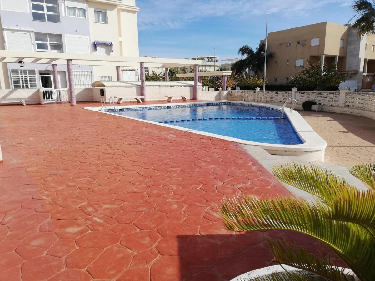 Mediterranea Solo Familias Serviplaya Playa De Xeraco Exteriör bild